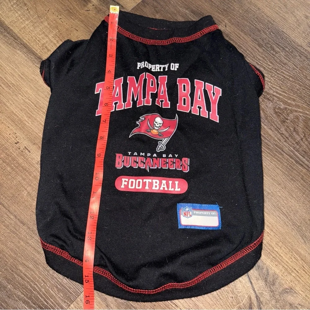 Tampa Bay Buccaneers NFL pets tshirt